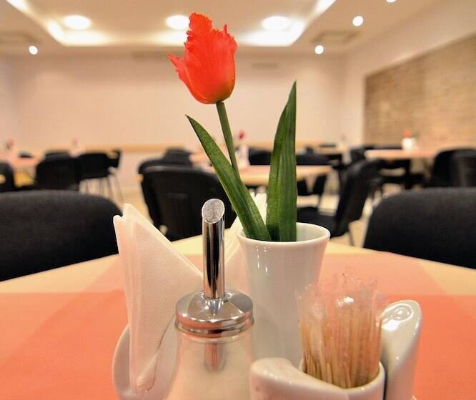 هتل Ivolita Vilnius