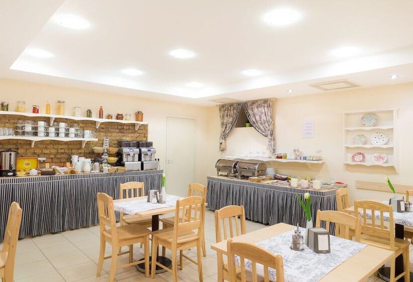 هتل Ivolita Vilnius