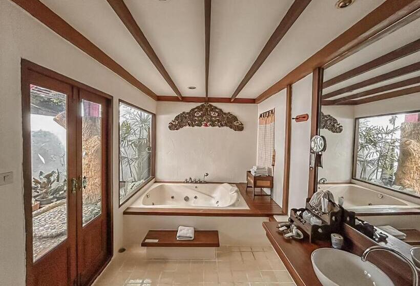 酒店 Karinthip Village