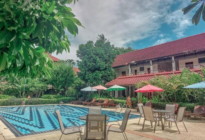 酒店 Karinthip Village