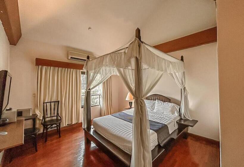 酒店 Karinthip Village