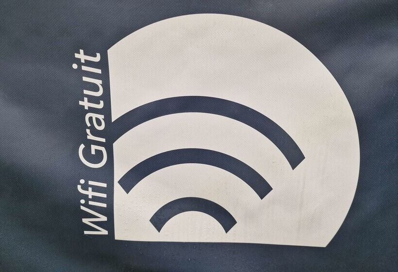 בית מלון כפרי Kyriad Montluçon   Saint Victor