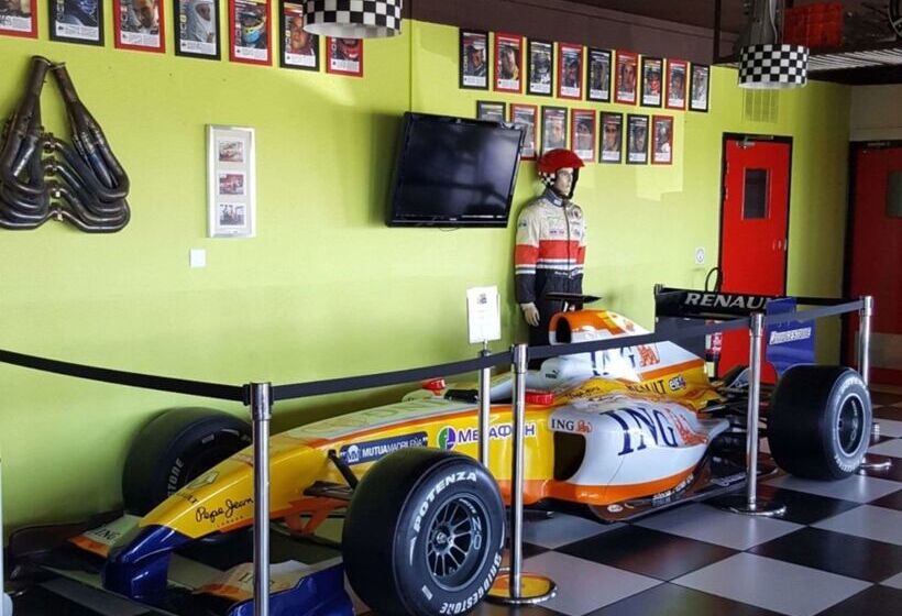 호텔 Kyriad Montluçon   Saint Victor