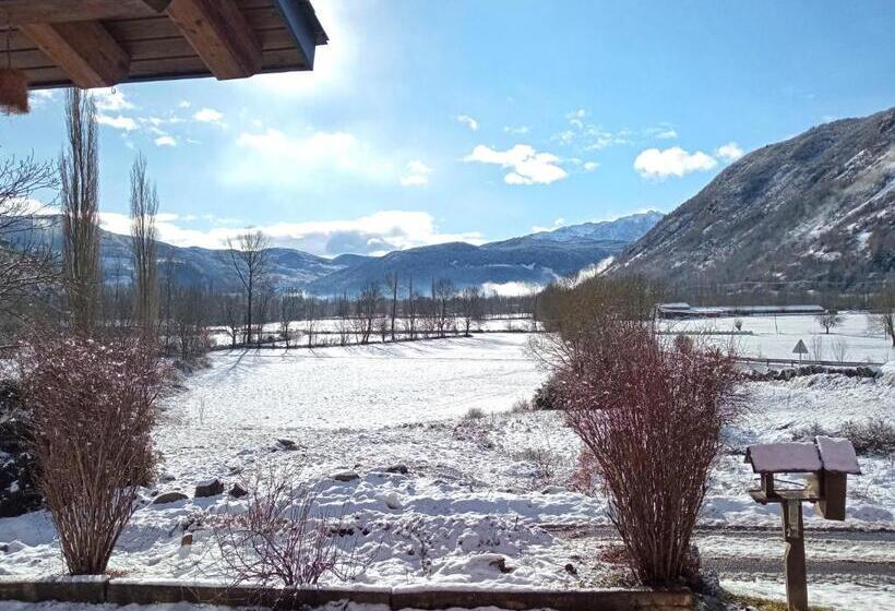 Отель La Casa Del Río