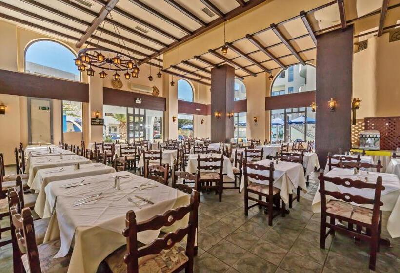 Отель Lefkoniko Bay