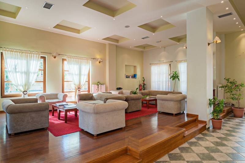 Отель Lefkoniko Bay