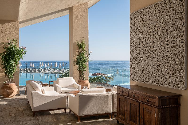 ホテル Leptos Panorama