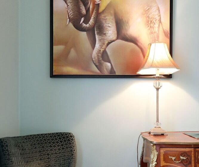 Отель Les Pasteliers