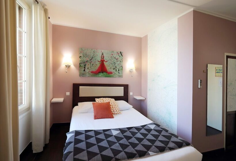 Отель Les Pasteliers