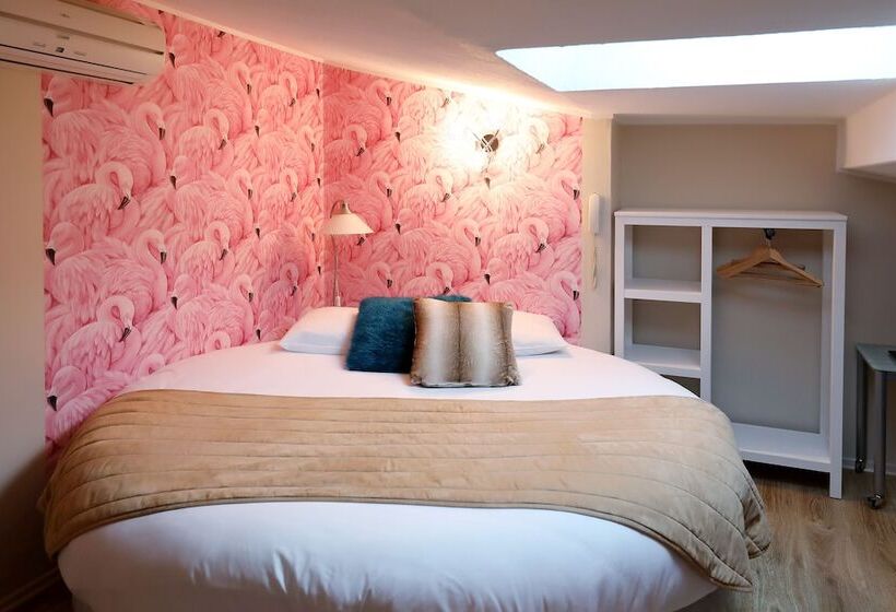 Отель Les Pasteliers