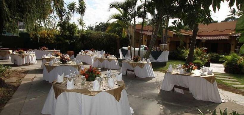 فندق Mediterráneo Plaza