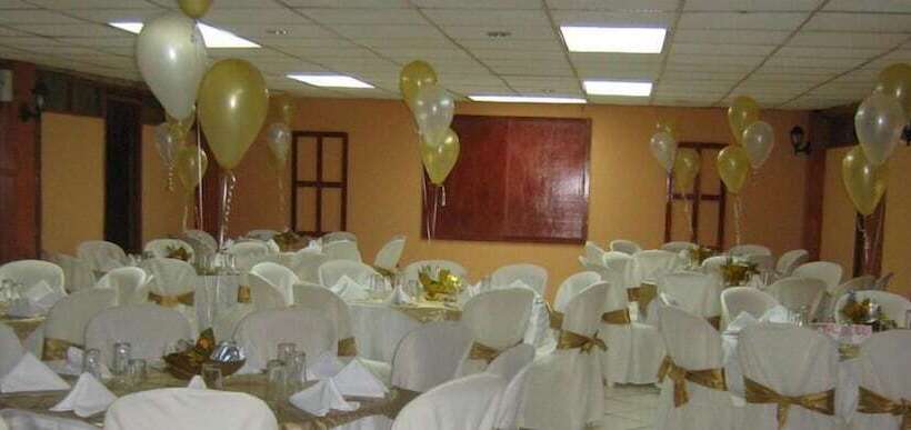 فندق Mediterráneo Plaza