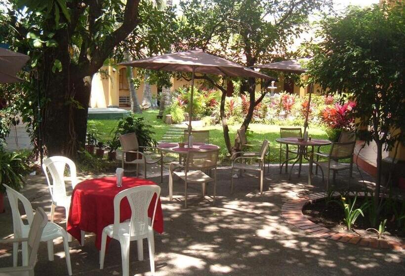 فندق Mediterráneo Plaza