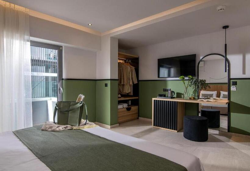 ホテル Mistral Bay