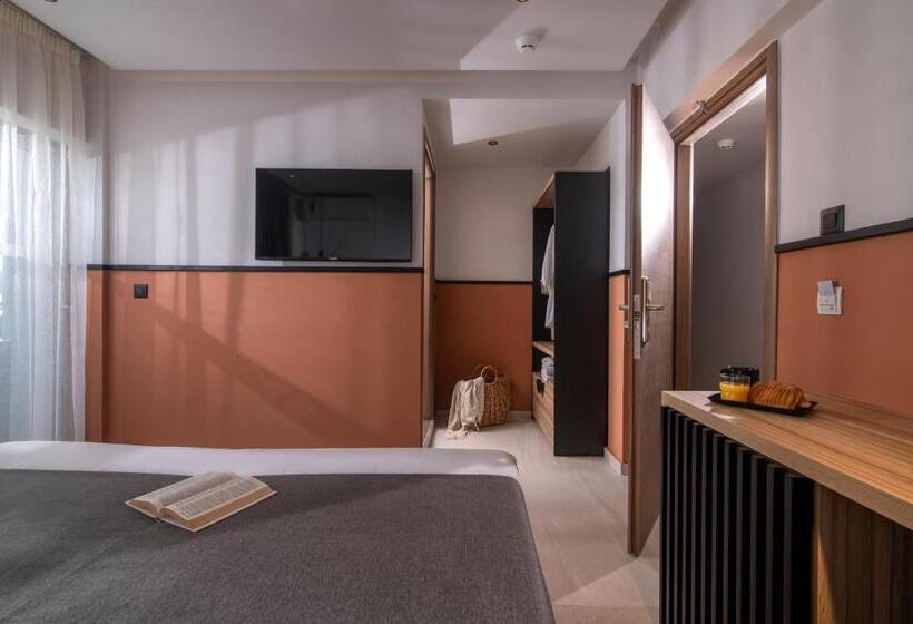 ホテル Mistral Bay