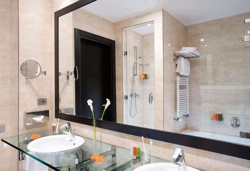 בית מלון כפרי NH Timisoara