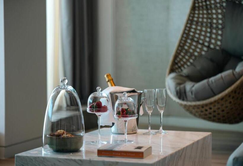 호텔 Niko Seaside Resort Mgallery