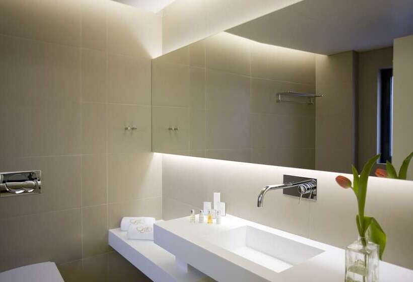 ホテル O&b Athens Boutique