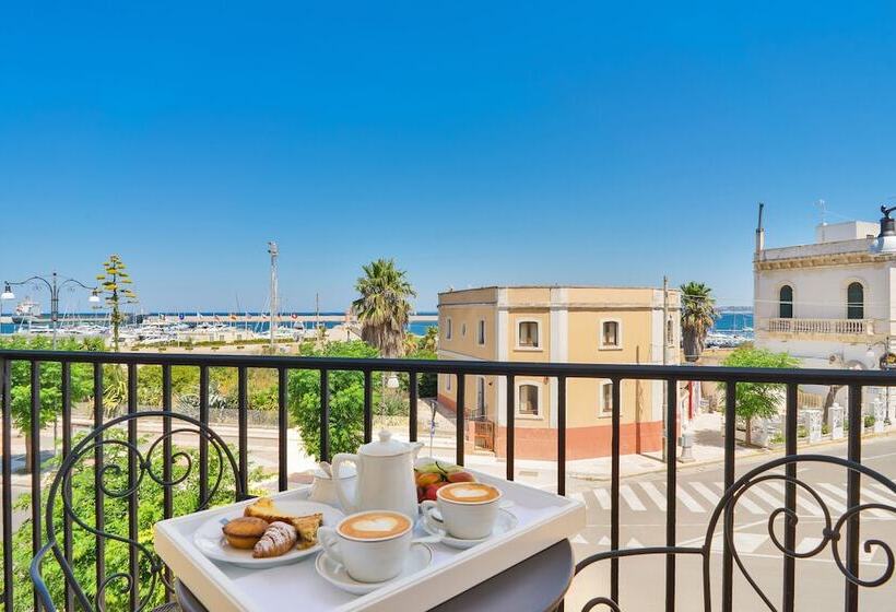 בית מלון כפרי Palazzo Del Corso – Boutique