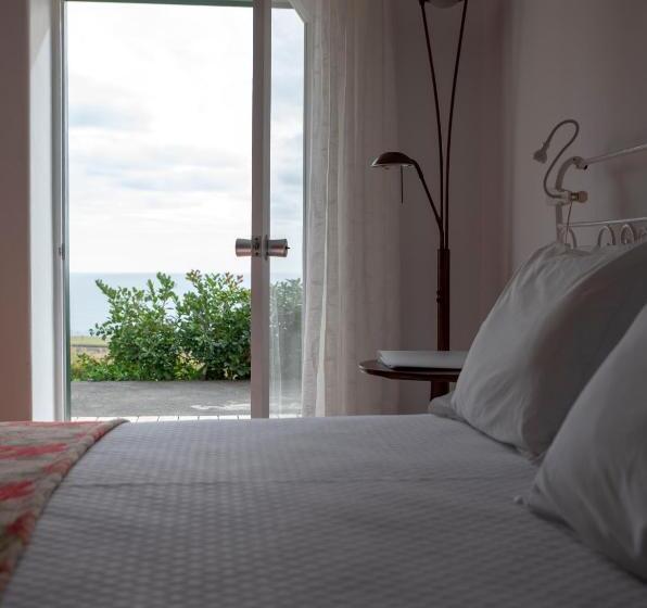 هتل Quinta Das Buganvilias