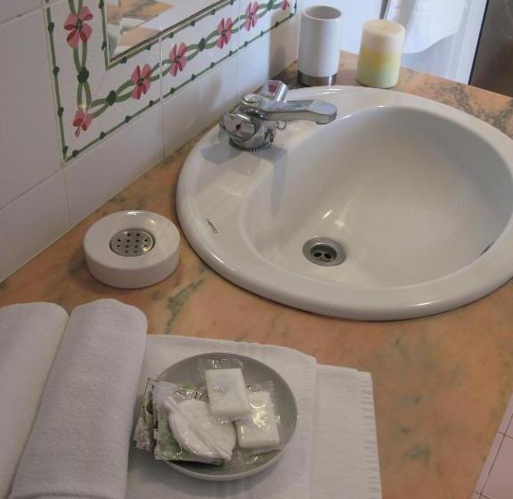 هتل Quinta Das Buganvilias