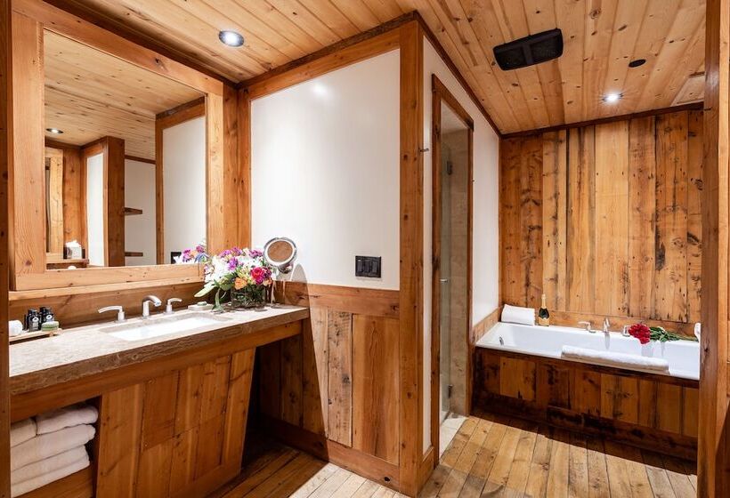 فندق Rainbow Ranch Lodge