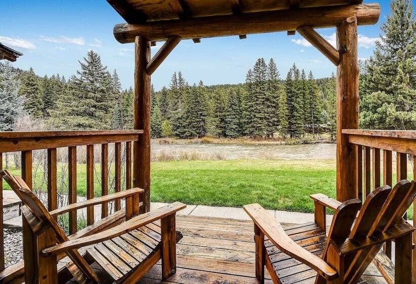 فندق Rainbow Ranch Lodge