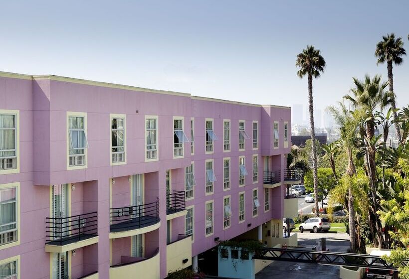 Ramada Plaza By Wyndham West Hollywood Hotel & Suites