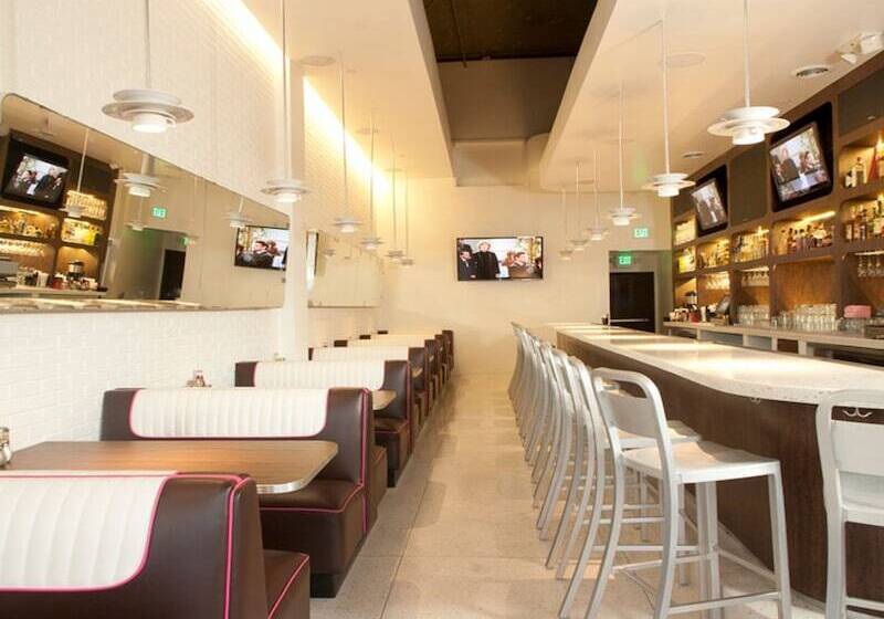 Ramada Plaza By Wyndham West Hollywood Hotel & Suites