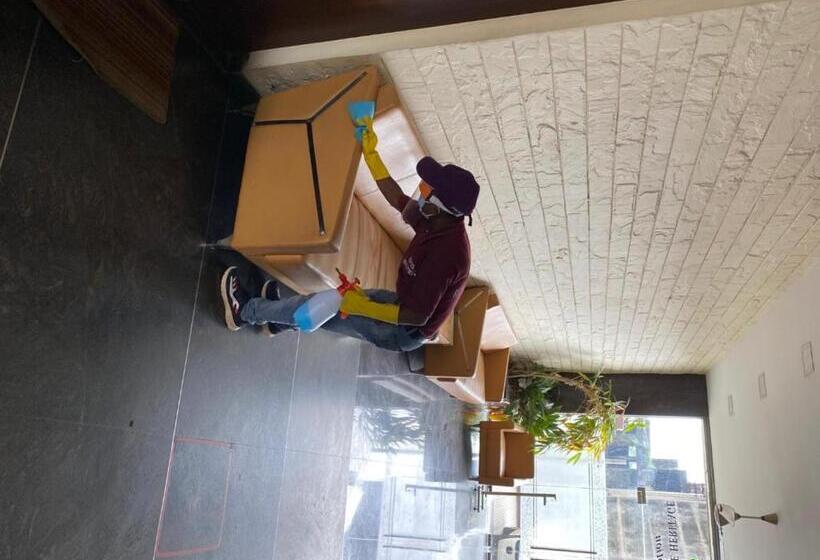 فندق Royale Heritage