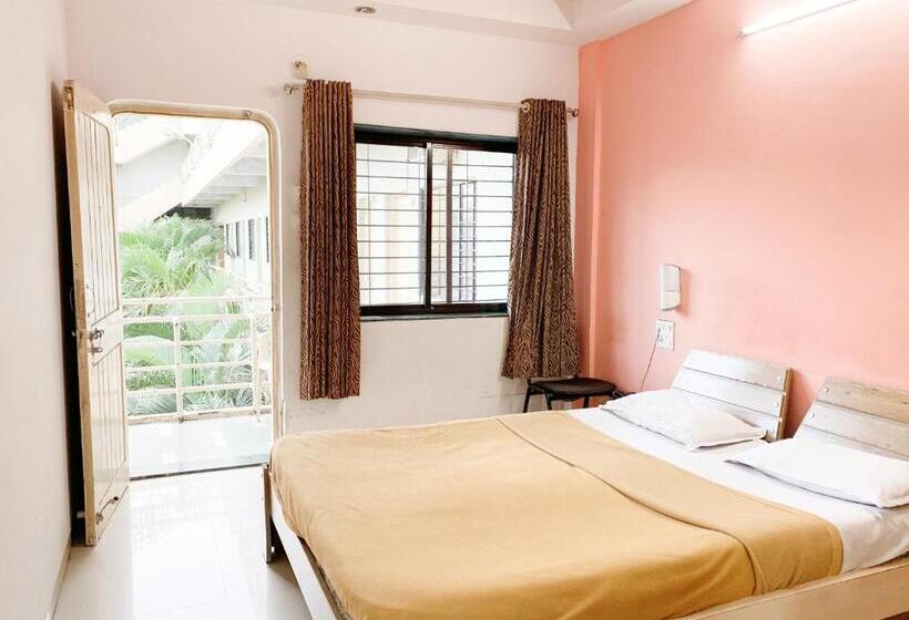 בית מלון כפרי Royale Heritage