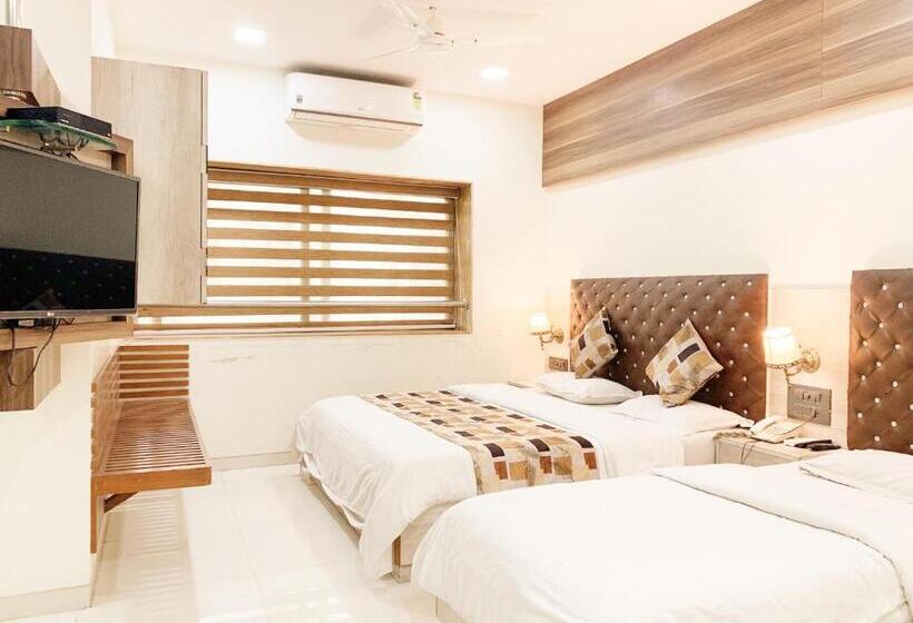 בית מלון כפרי Royale Heritage