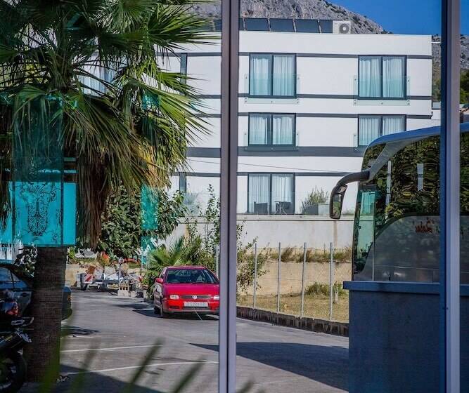 בית מלון כפרי San Antonio