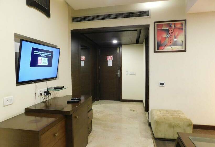 Отель The Central Park