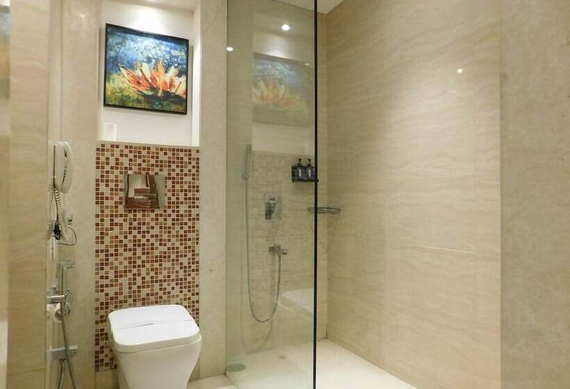 Отель The Central Park