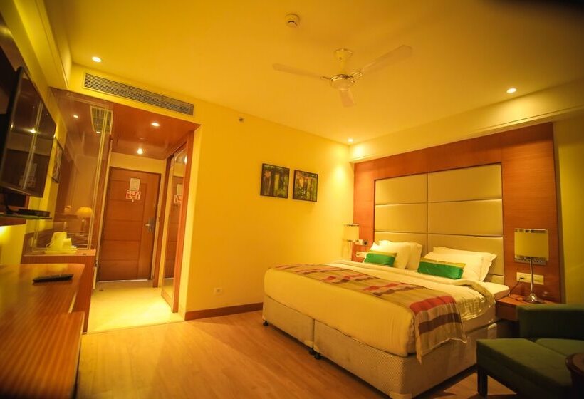 Отель The Central Park