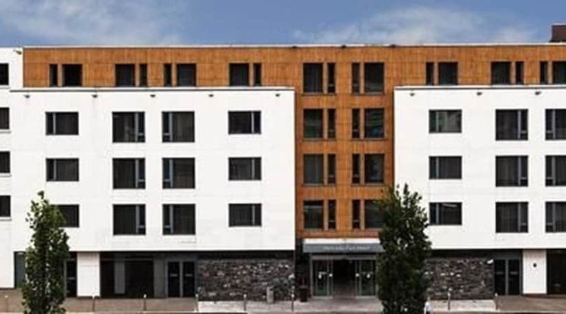 בית מלון כפרי The Croke Park