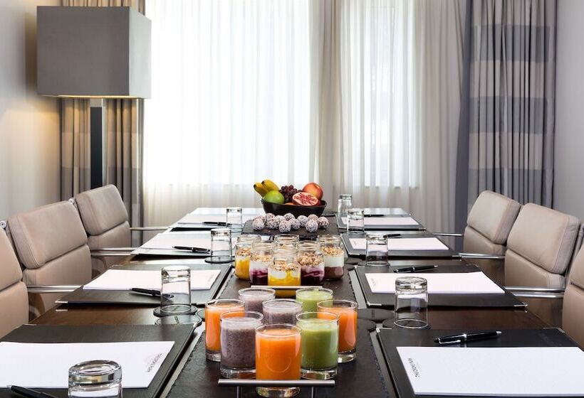 בית מלון כפרי The Croke Park