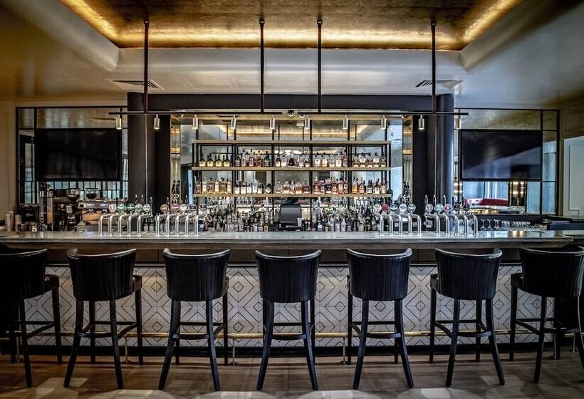 בית מלון כפרי The Croke Park