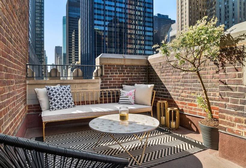 The Lexington Hotel, Autograph Collection