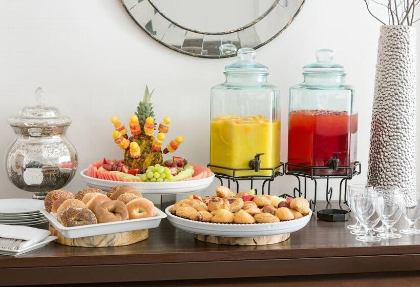 The Lexington Hotel, Autograph Collection