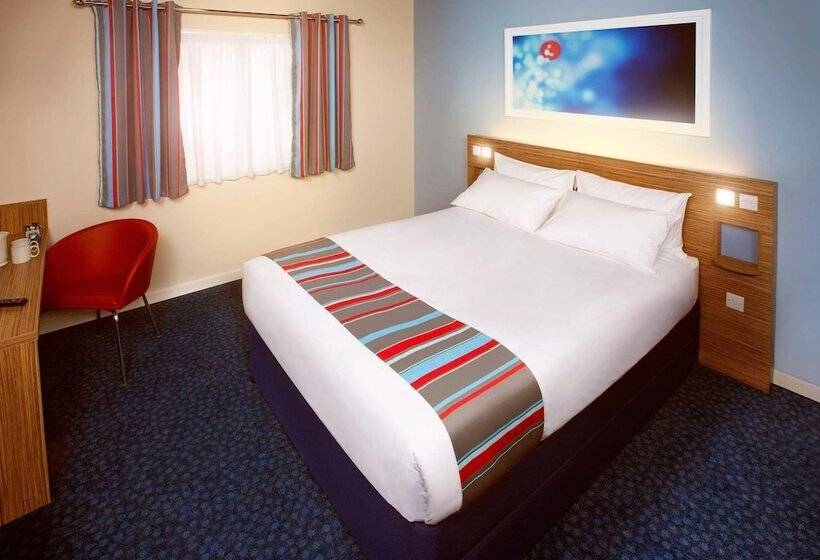 בית מלון כפרי Travelodge London Battersea