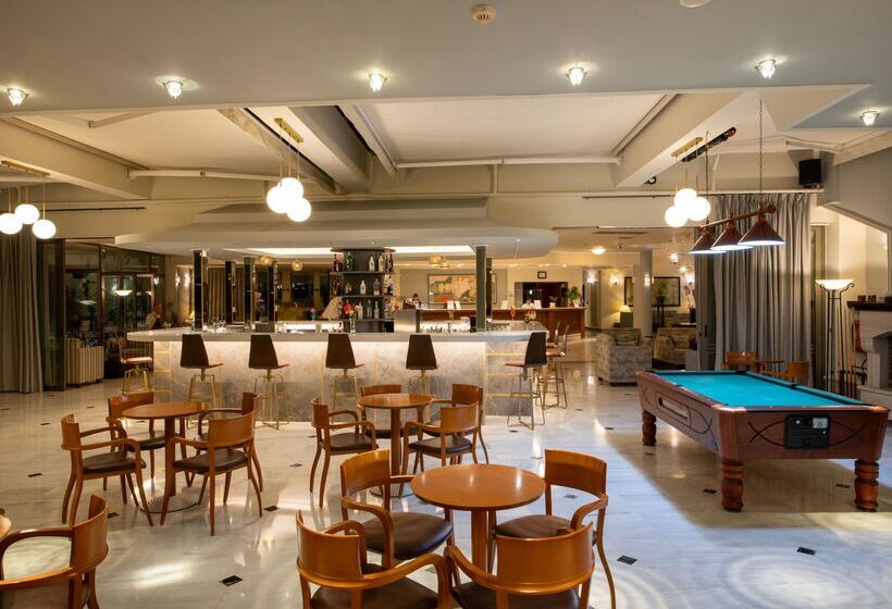 Hydramis Palace Beach Resort