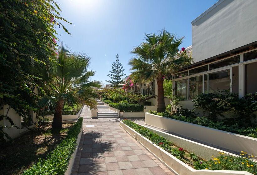 Hydramis Palace Beach Resort