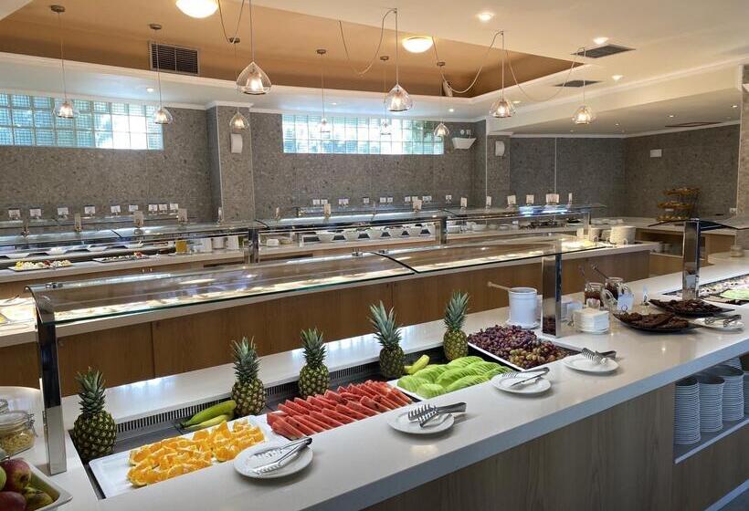 Hydramis Palace Beach Resort