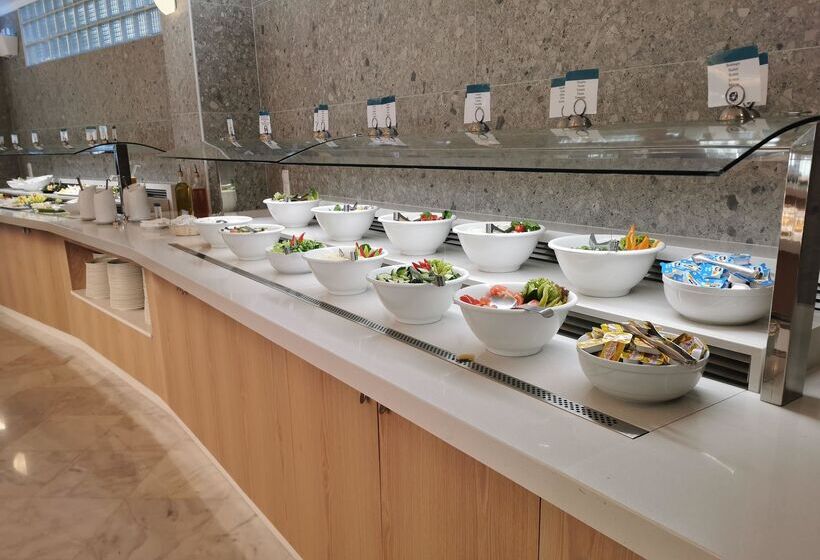 Hydramis Palace Beach Resort