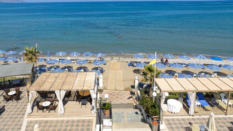 Hydramis Palace Beach Resort