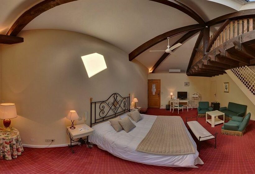 Manoir De La Roseraie Chateaux & Hotels De France