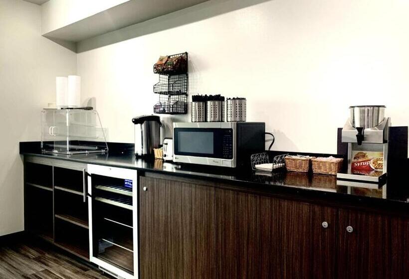 Мотель Ruby Sandpoint