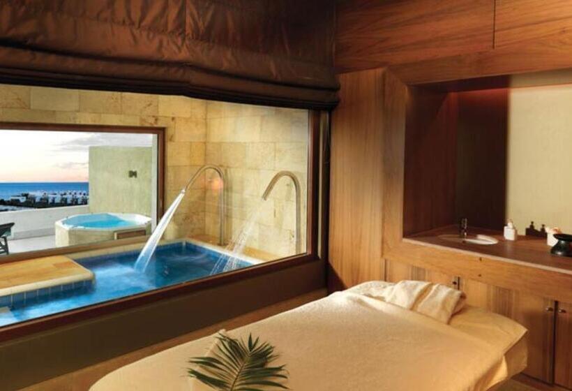 Porto Elounda Golf & Spa Resort